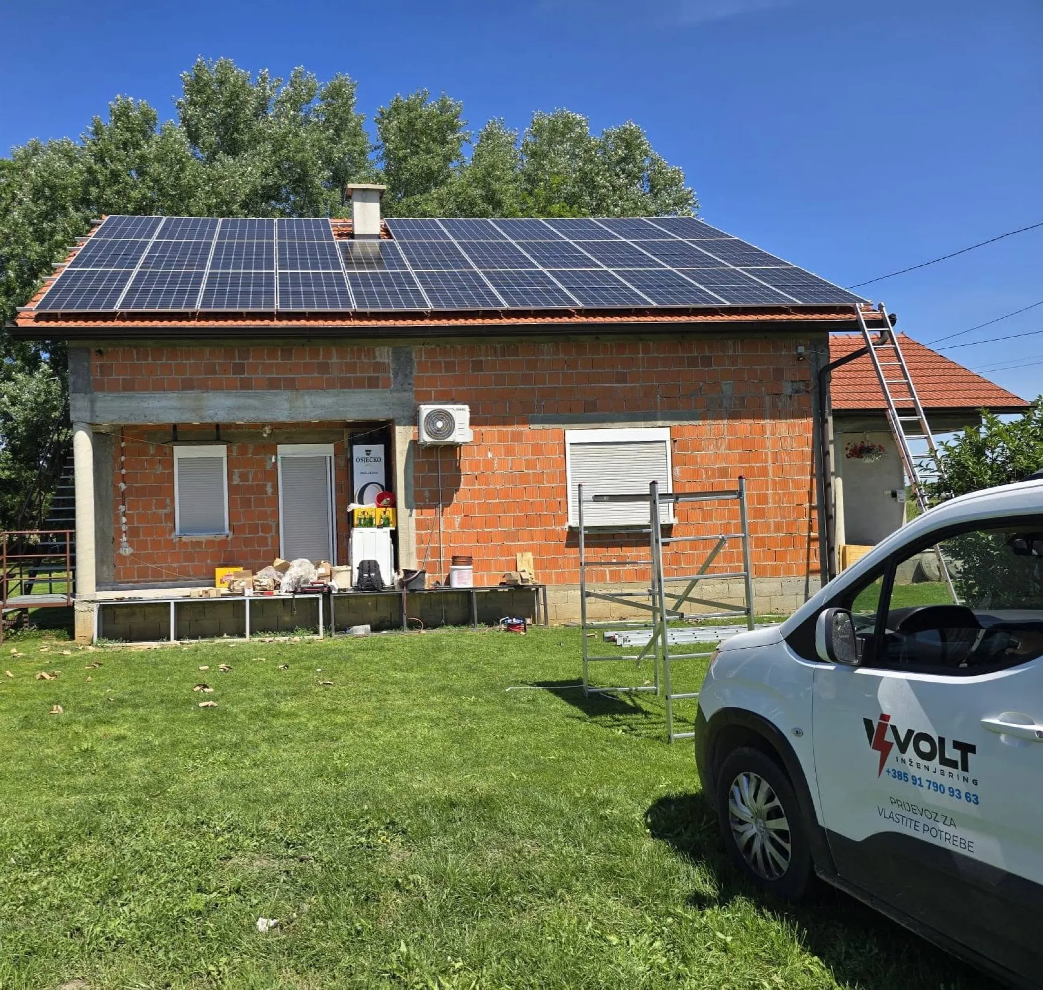 Solarna elektrana, obiteljska kuća